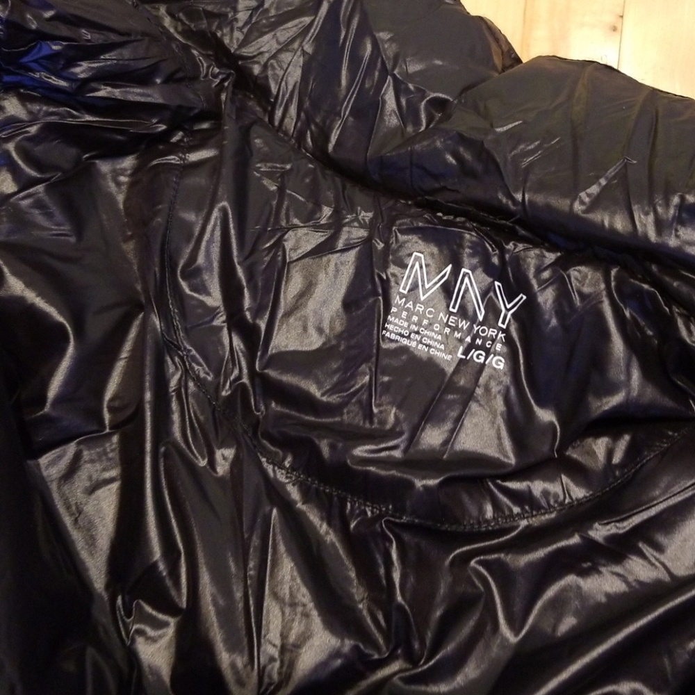 Vest - Picture 5 of 5